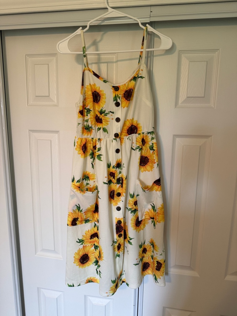 Sunflower Button-Front Sundress - White & Yellow